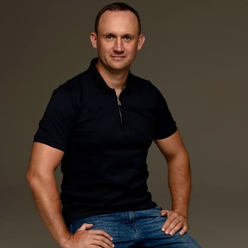 Андрей Хазов